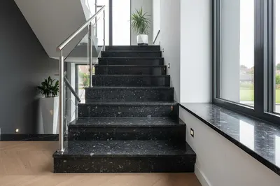 VICTORINI TARNÓW Parapety zewnętrzne, Parapety wewnętrzne, Blacha podbitkowa, Obróbki blacharskie, Schody z kamienia